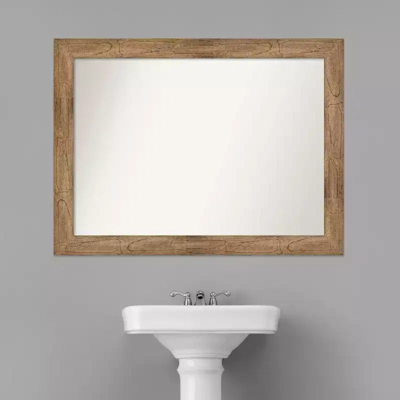 44" x 33" Specchio da Parete da Bagno Gufo Non Smussato Marrone: Rettangolare Moderno, Montaggio a Parete, Cornice in Legno