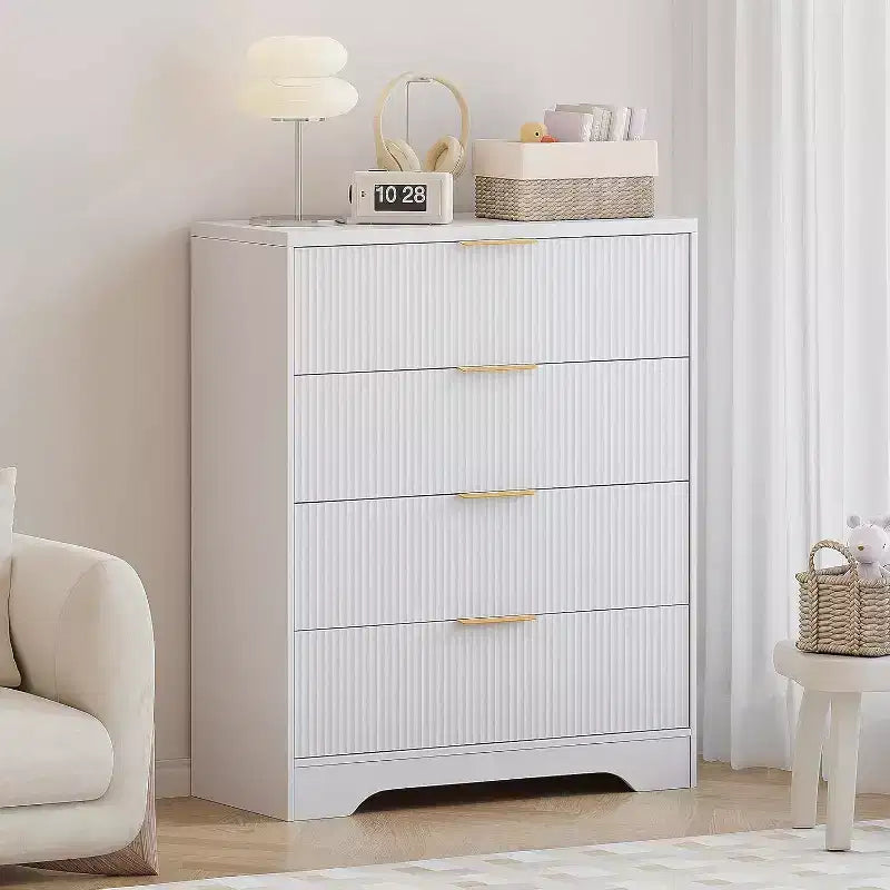 Fluted Dresser with 4 Drawers, 38.6 Inch Tall Chest of Drawers with Gold Metal Handles for Bedroom, Living Room and Hallway