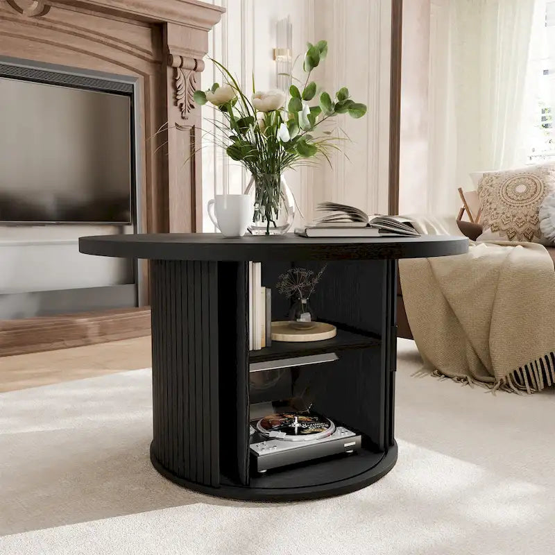 Tavolino rotondo con ripiano contenitore e design a serrandina