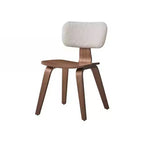 Sedia da pranzo Casson da 46,5 cm, bouclé bianco e noce: stile Mid-century, seduta curva