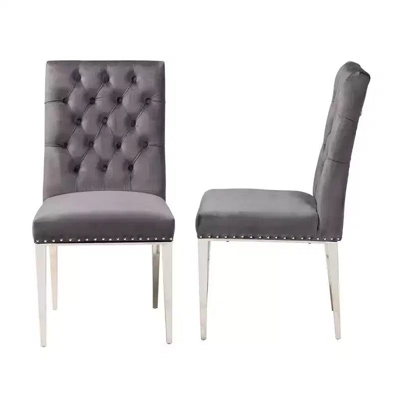Sedia da pranzo Caspera in velluto e metallo, stile glam contemporaneo e lussuoso