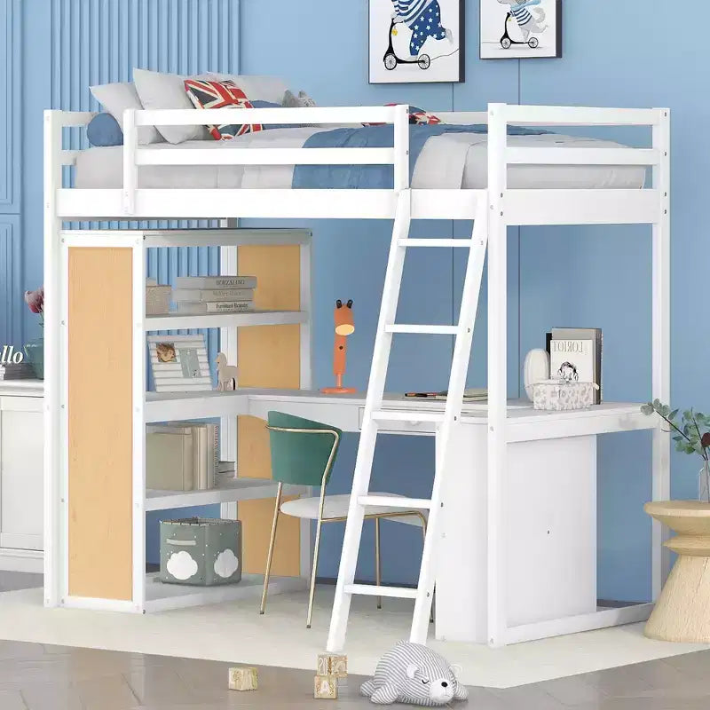 Letto a soppalco in legno per una piazza e mezza/matrimoniale con scala, mensole, cassetto e scrivania