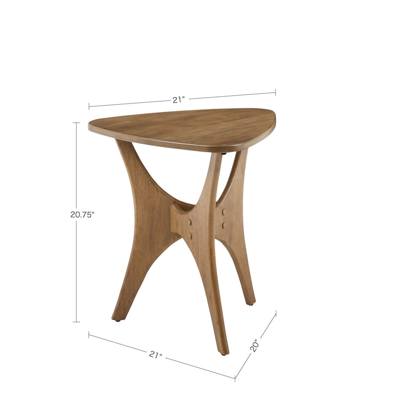 Tavolino laterale in legno a triangolo Blaze di INK+IVY