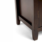 WYNDENHALL Portland Mobiletto contenitore di medie dimensioni, transizionale, in LEGNO MASSELLO, larghezza 40 pollici, colore marrone mogano - 40w x 16.9d x 44h