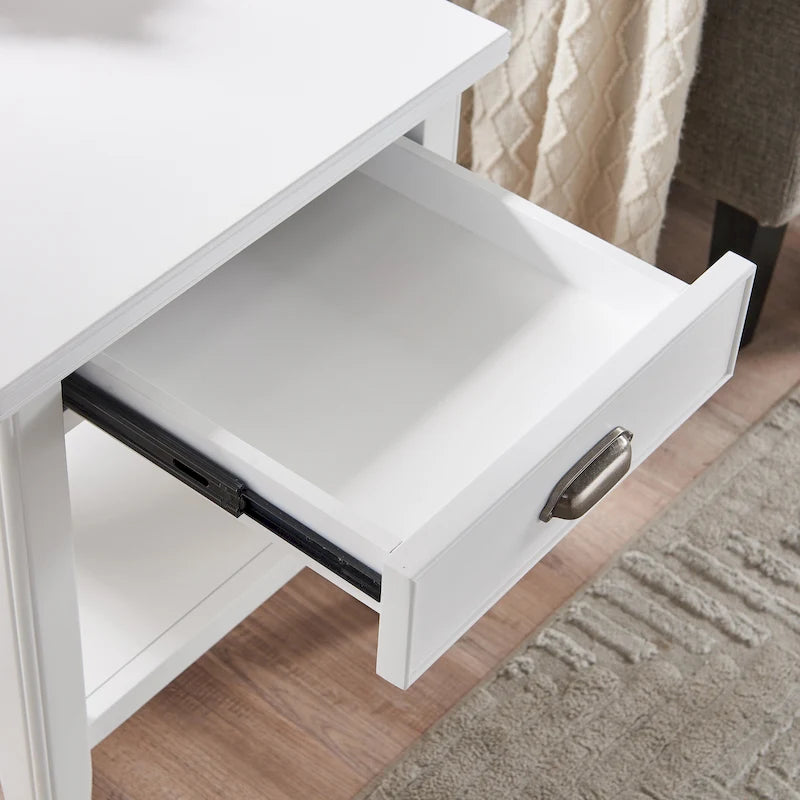Tavolino in legno massello Laurent da 50 cm con ripiano e cassetto