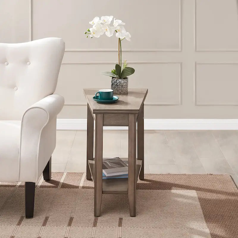 Tavolino Cuneiforme Reclinabile con Scaffale Laurent di Leick Home