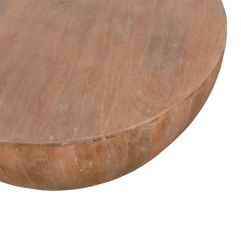 Table basse ronde en bois Arthur avec piètement à lattes, marron vieilli