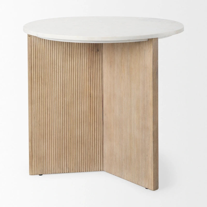 Tavolino rotondo Enzo in marmo bianco e legno massello scanalato marrone chiaro