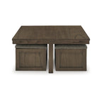 Signature Design by Ashley Tavolino da caffè Boardernest marrone con 4 sgabelli - 40W x 40D x 18H