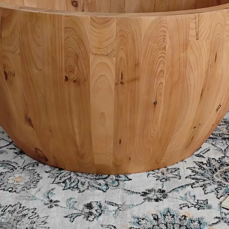 31.50Vintage Style Coffee Table