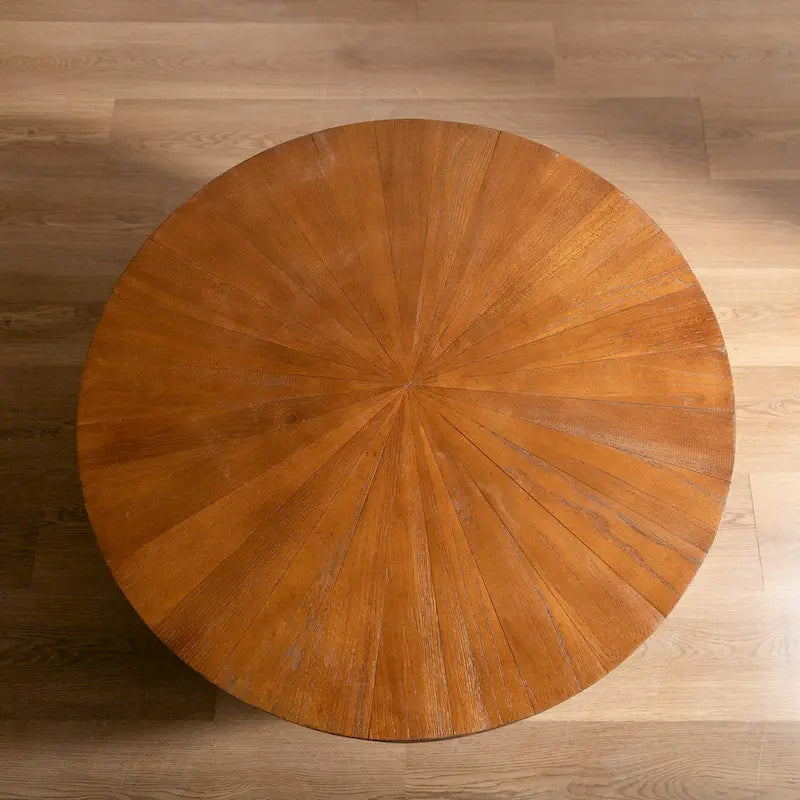 31.50Vintage Style Coffee Table
