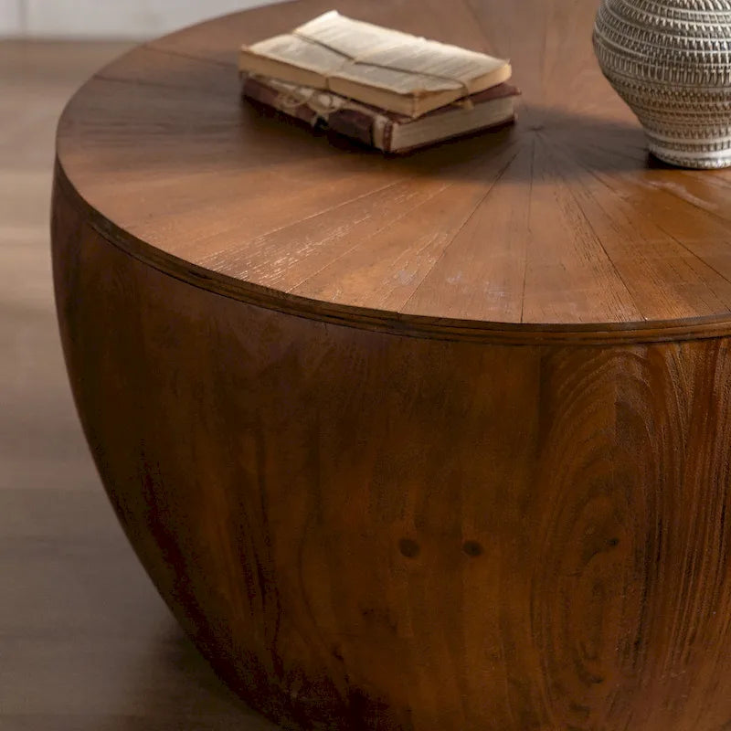 31.50Vintage Style Coffee Table