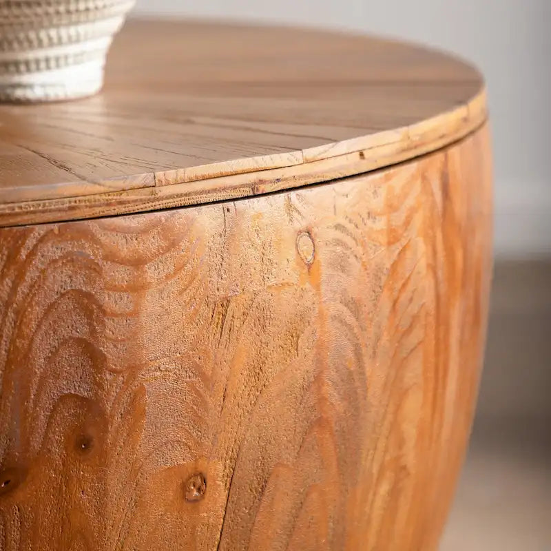 31.50Vintage Style Coffee Table