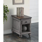 Table d'appoint Plymouth marron en bois par Flexsteel - 16 x 23 x 23