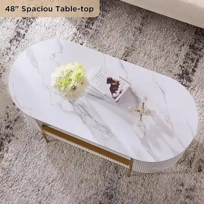 Tavolino da caffè scanalato moderno di lusso, tavolino da salotto con piano in finto marmo