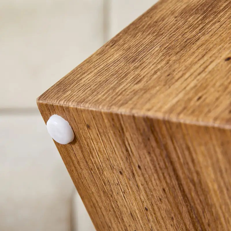 Il tavolino doppio rimovibile, e il design rimovibile possono rendere l'uso dello spazio più flessibile